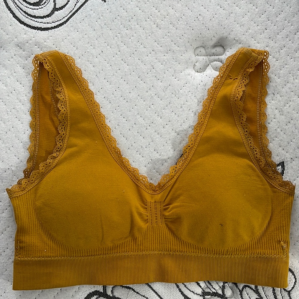 YELLOW SPORTS BRA SIZE M